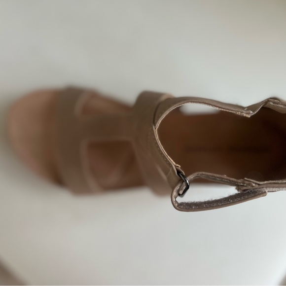 Adrienne Vittadini Truly Wedge Sandal - Picture 10 of 10